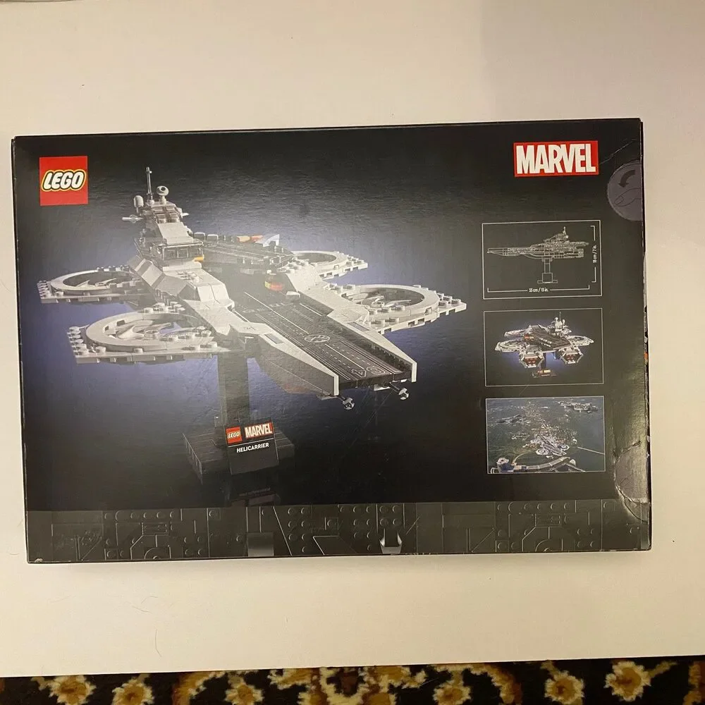 LEGO Marvel The Avengers Helicarrier- 76295 READ DESCRIPTION